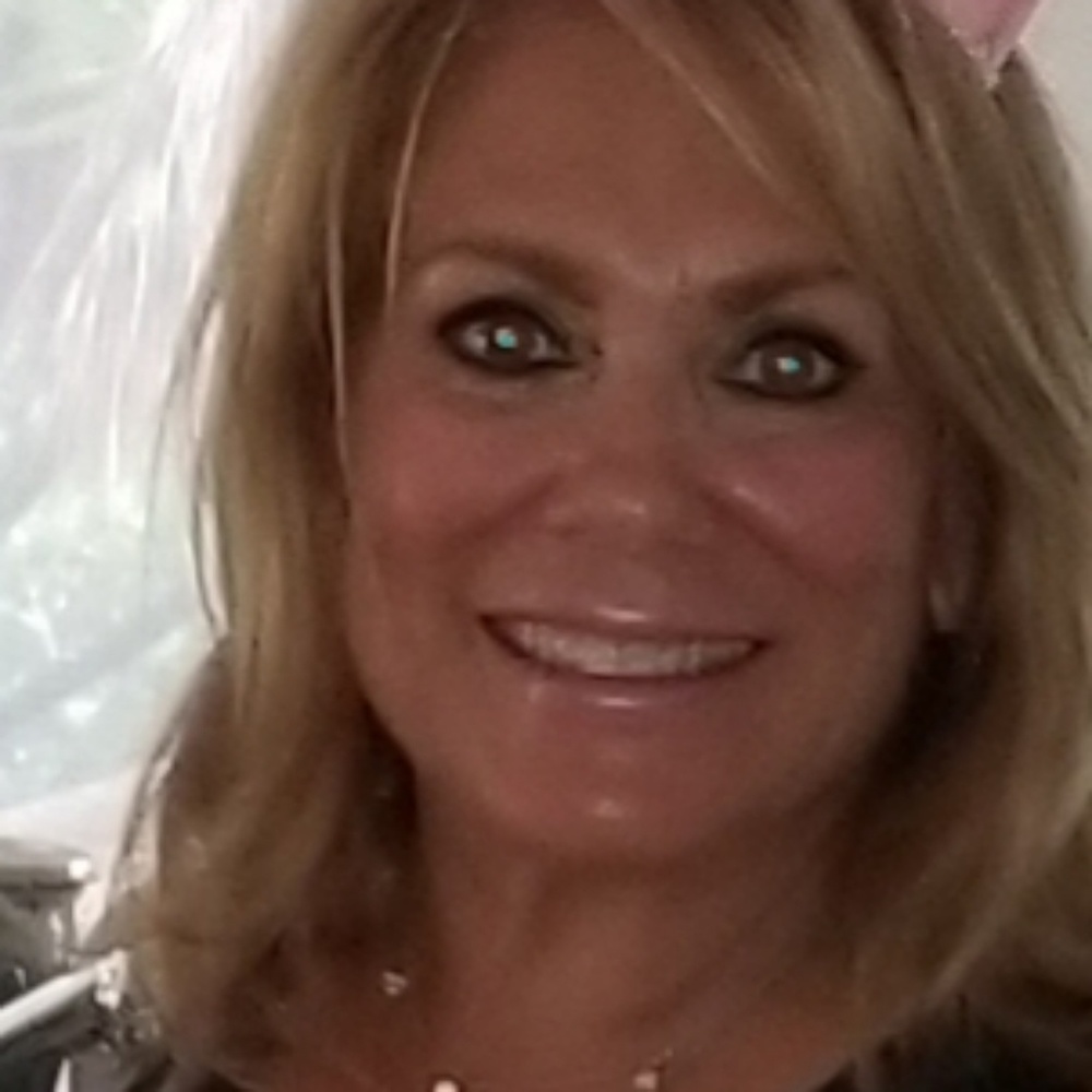 Meet your Posher, Denise